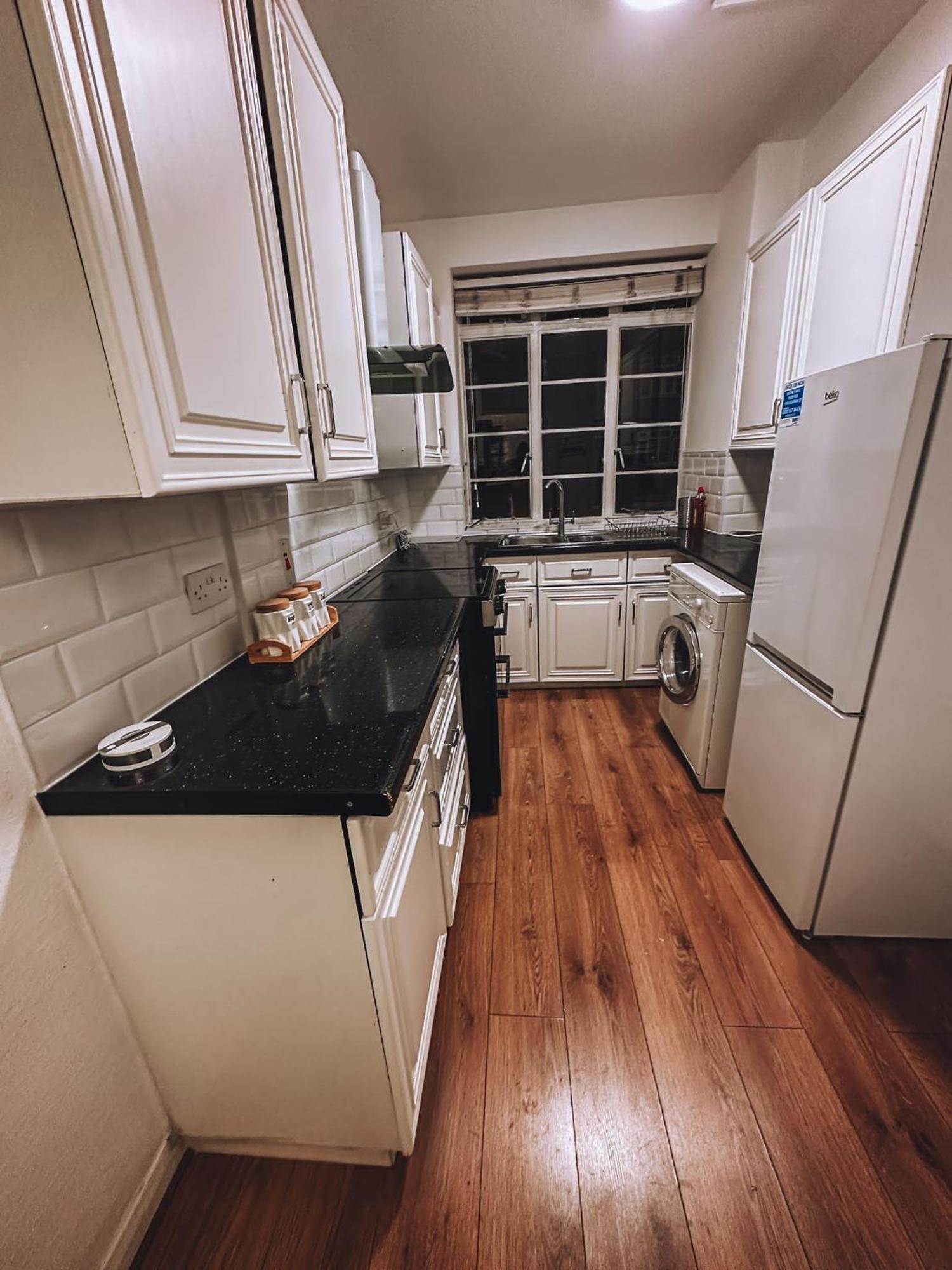Cosy 2 Bedroom Apartment In Swiss Cottage. London Exterior photo