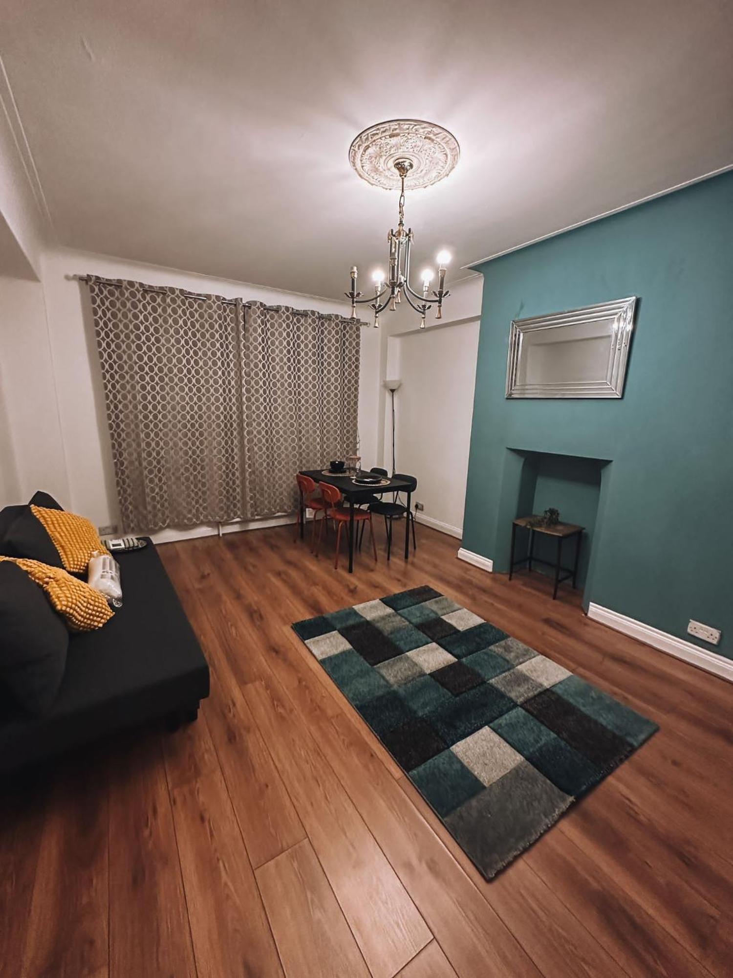 Cosy 2 Bedroom Apartment In Swiss Cottage. London Exterior photo